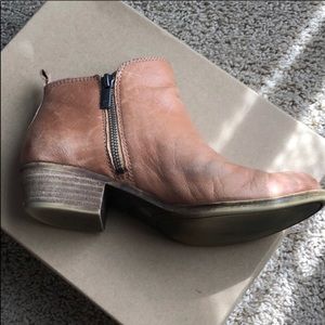 6.5 lucky brand boot